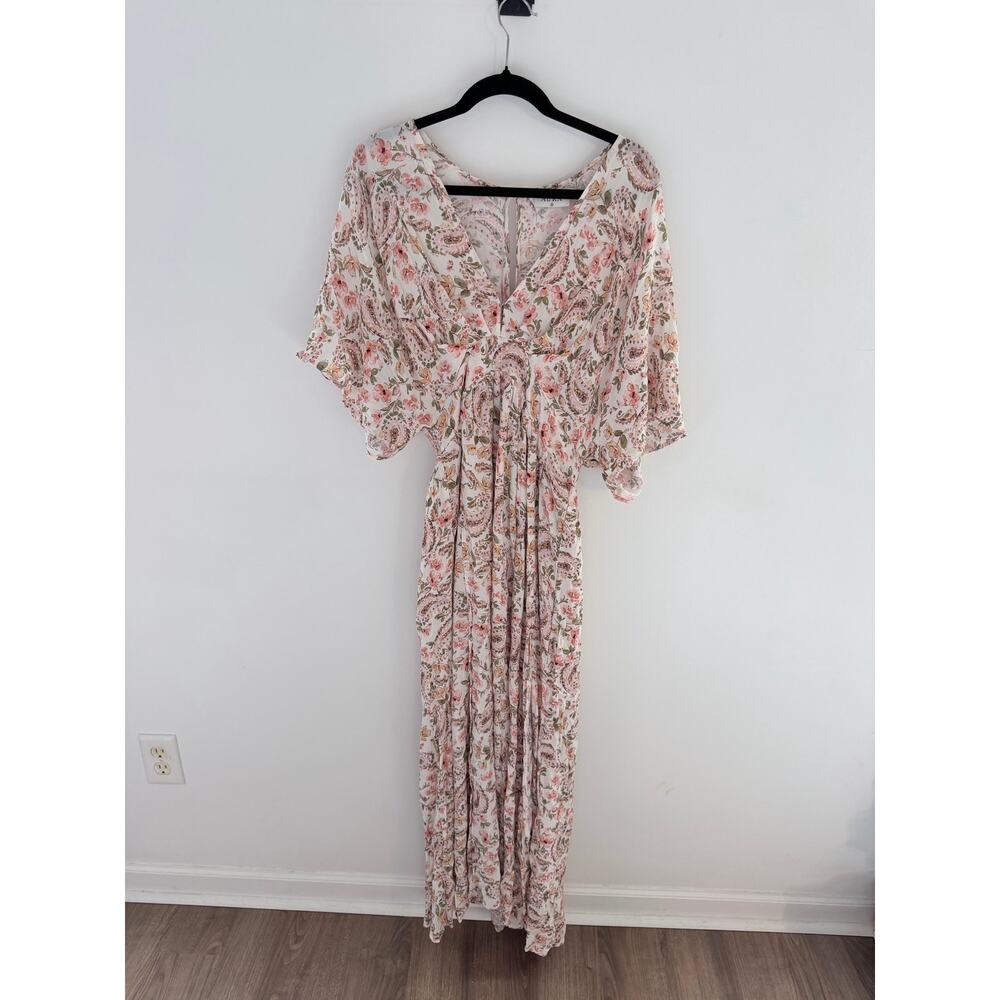 Aura Boho Maxi Dress in a cream and peach paisley floral pattern-Size M - Picture 4 of 13